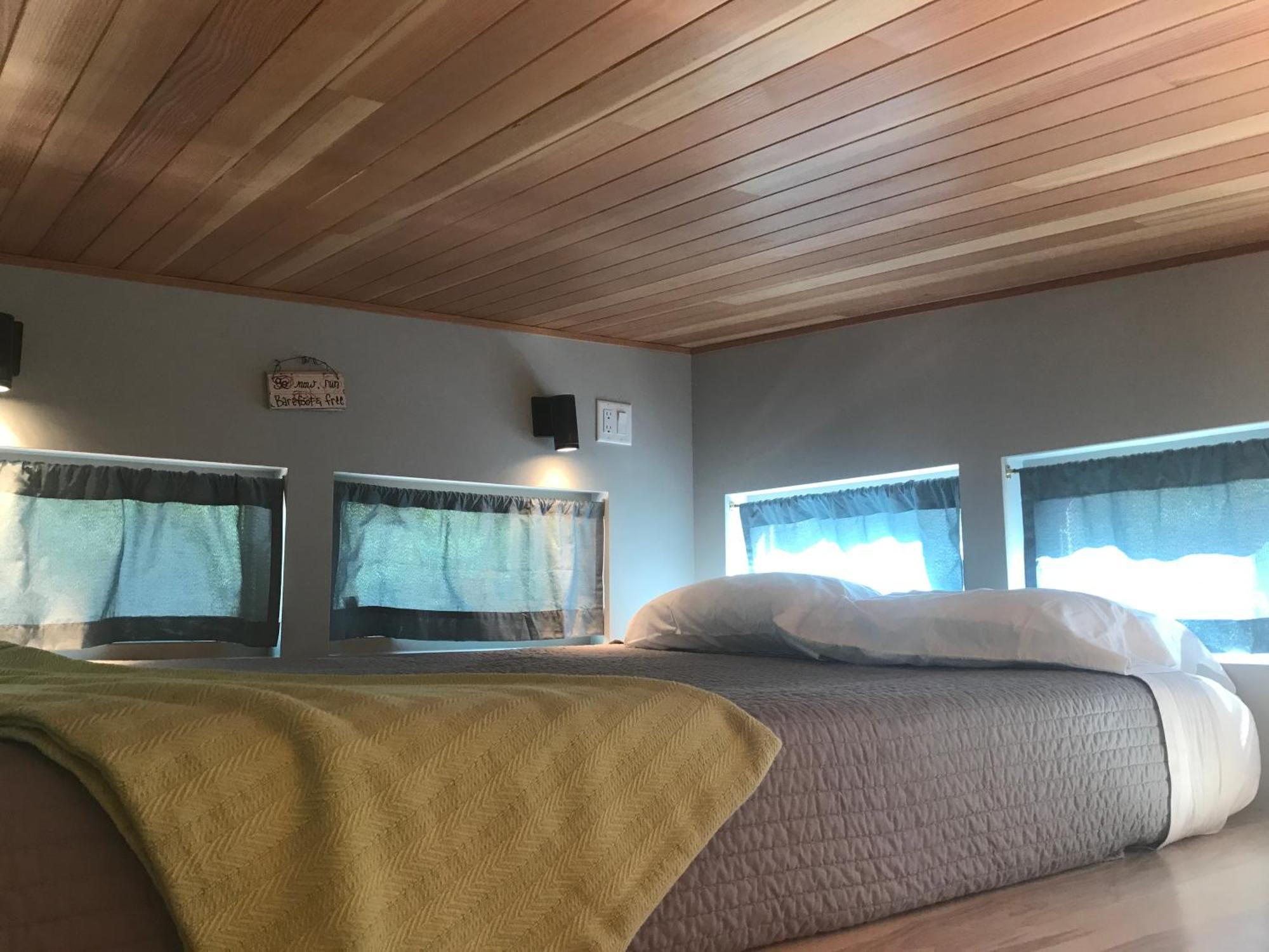 Weecasa Tiny Home Resort Lyons Room photo