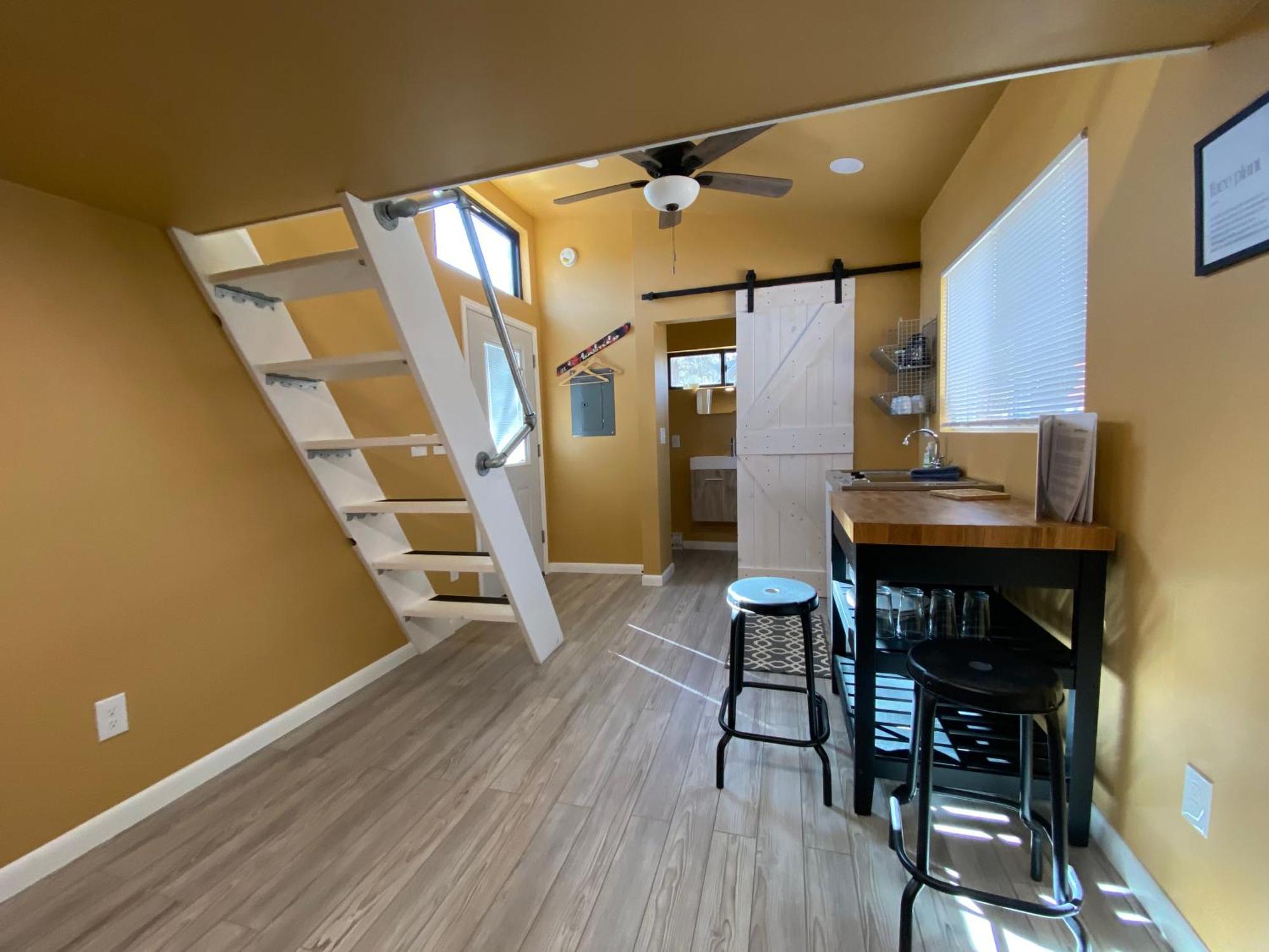 Weecasa Tiny Home Resort Lyons Room photo
