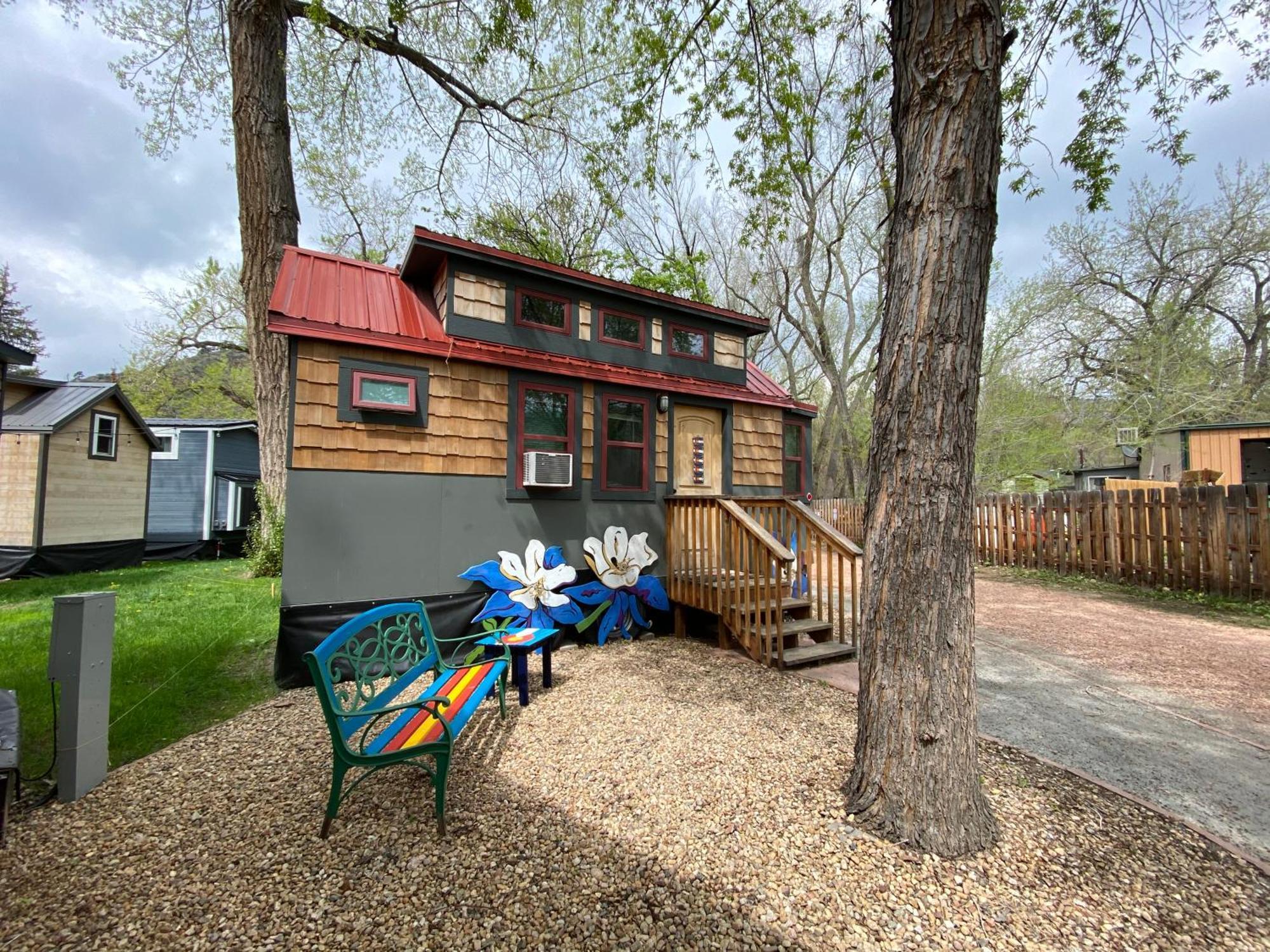 Weecasa Tiny Home Resort Lyons Exterior photo
